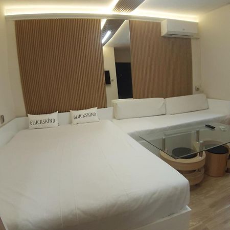 Apartment Tina Varna Esterno foto