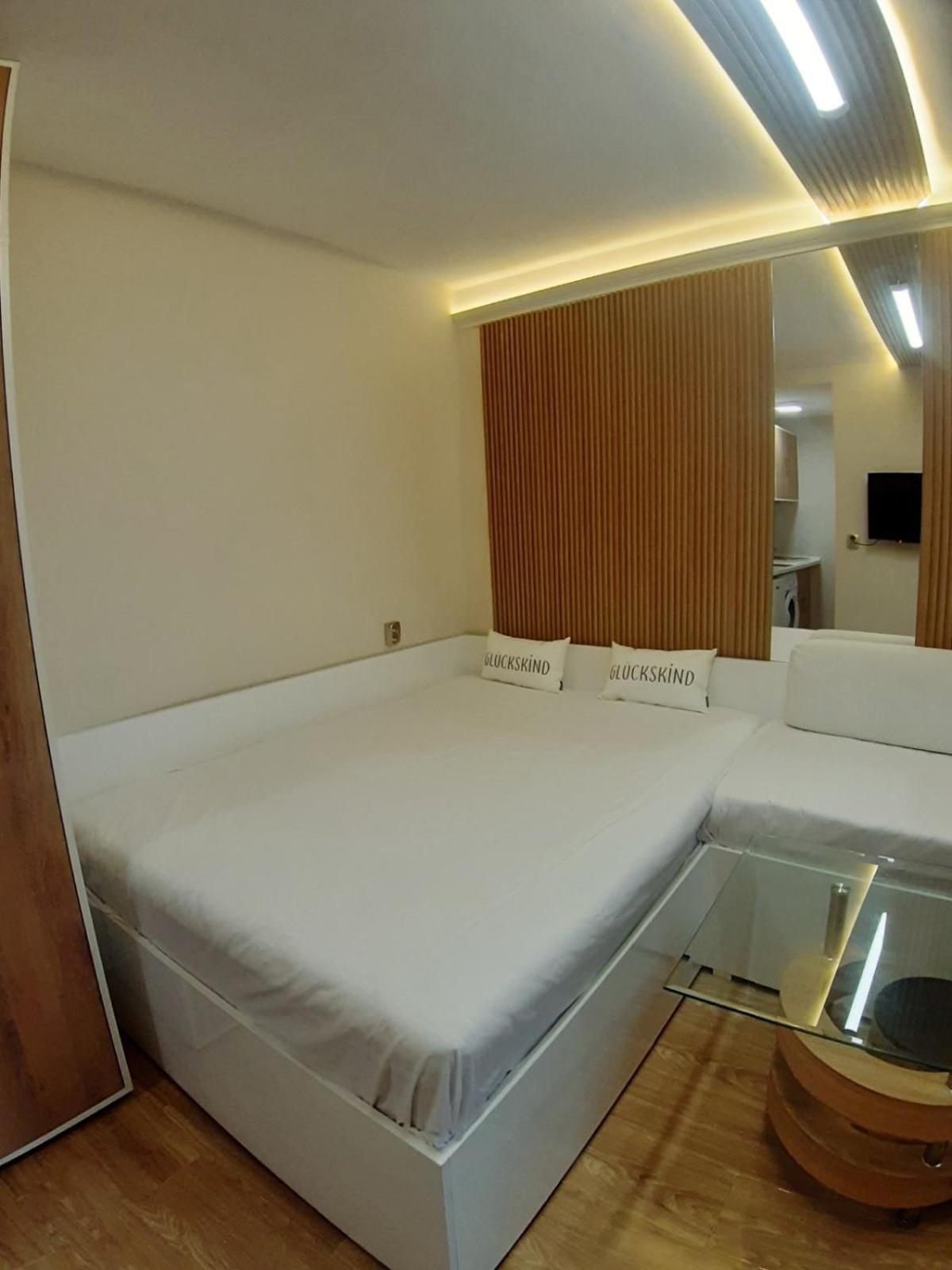 Apartment Tina Varna Esterno foto