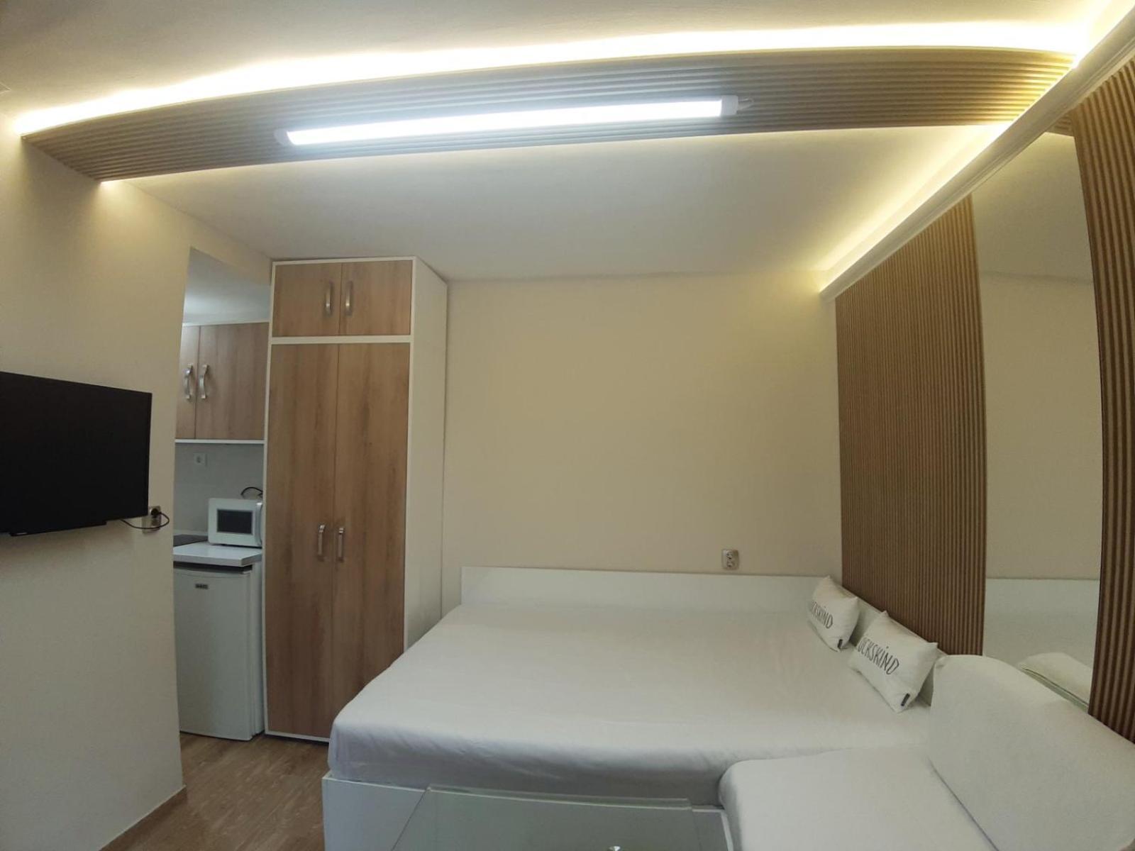Apartment Tina Varna Esterno foto