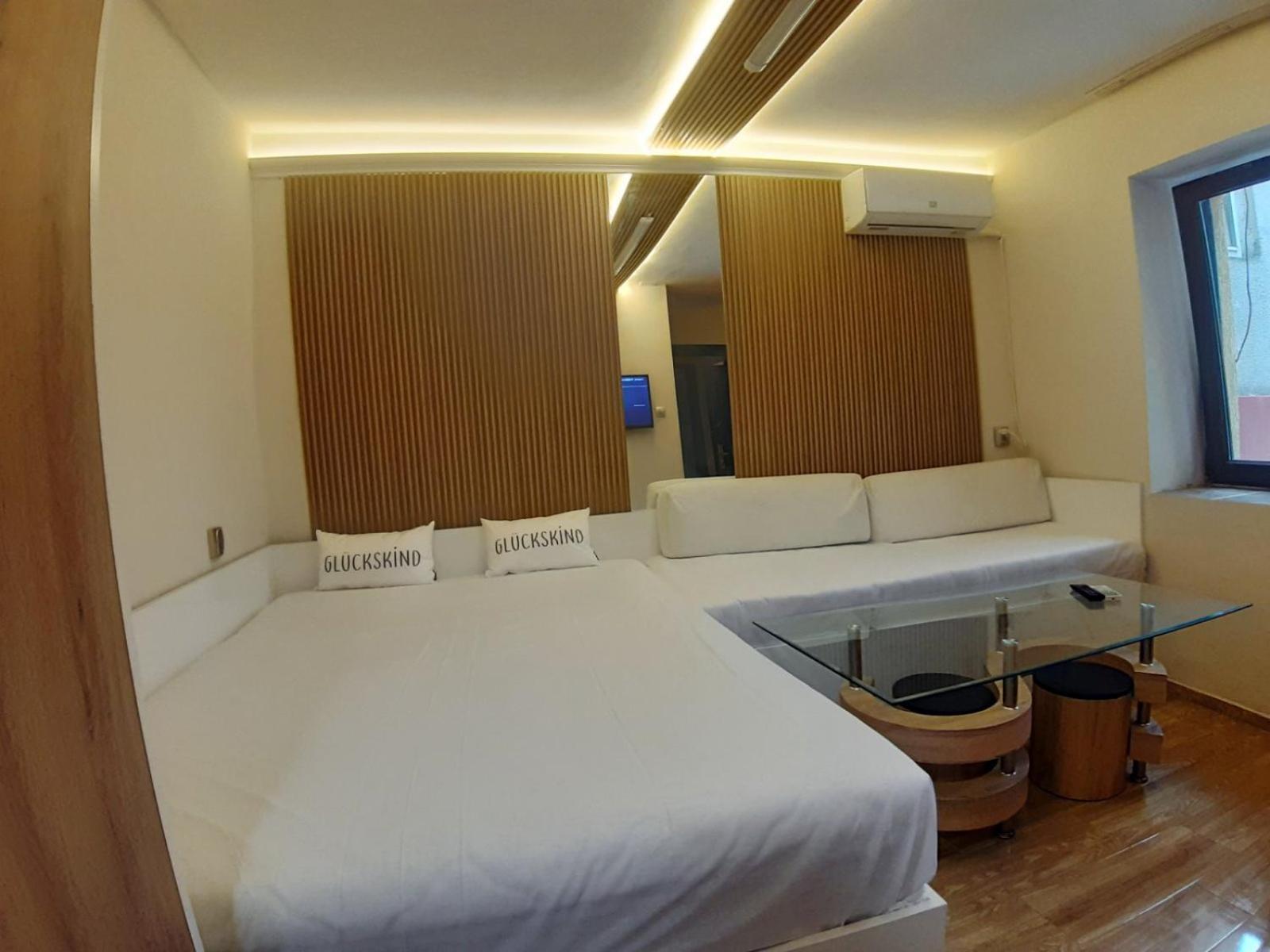 Apartment Tina Varna Esterno foto