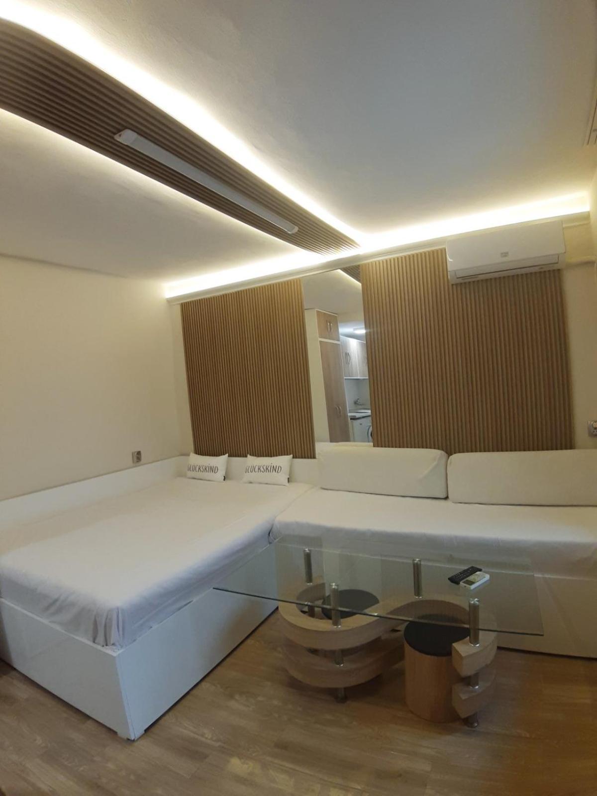 Apartment Tina Varna Esterno foto