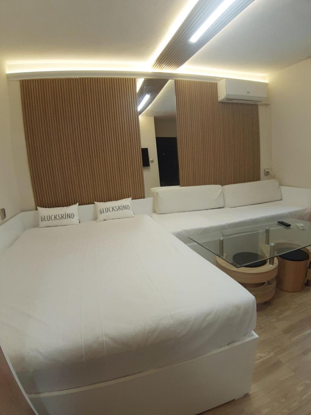 Apartment Tina Varna Esterno foto